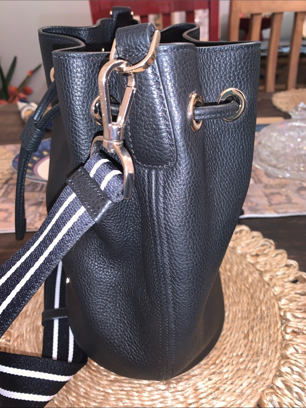 kate spade New York Rosie Black Pebbled Leather Bucket Bag w Coin pouch - Picture 8 of 9